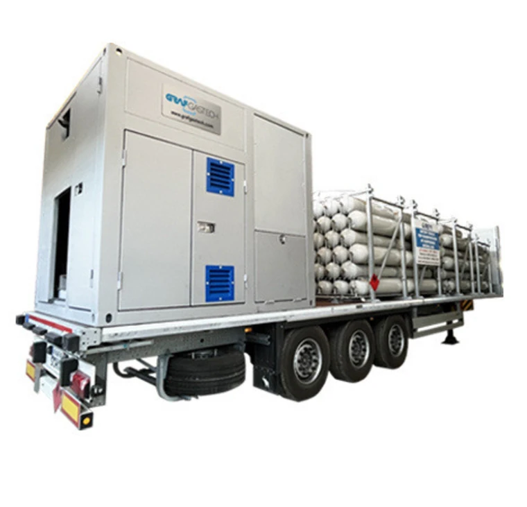 Mobile refuelling unit mounted on a truck